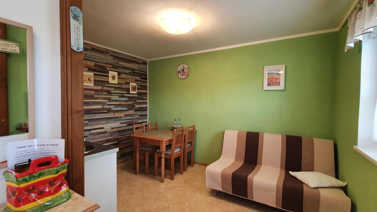 Penzion Na Lednicke Appartement Hlohovec Buitenkant foto