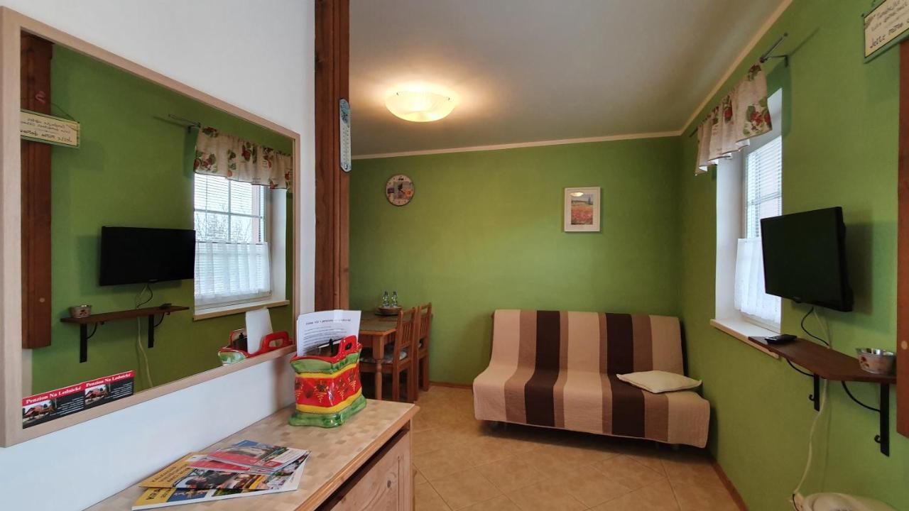 Penzion Na Lednicke Appartement Hlohovec Buitenkant foto