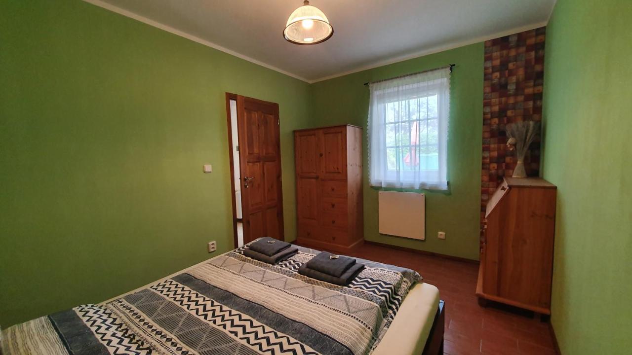 Penzion Na Lednicke Appartement Hlohovec Buitenkant foto