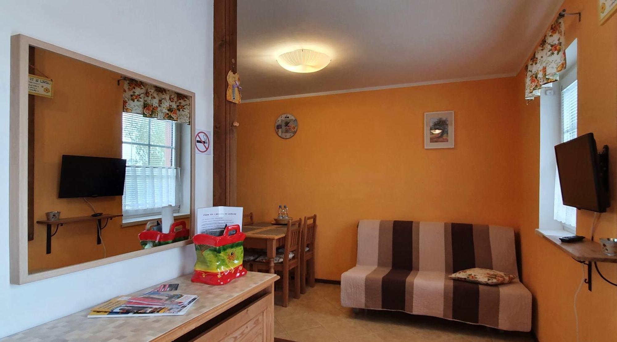 Penzion Na Lednicke Appartement Hlohovec Kamer foto